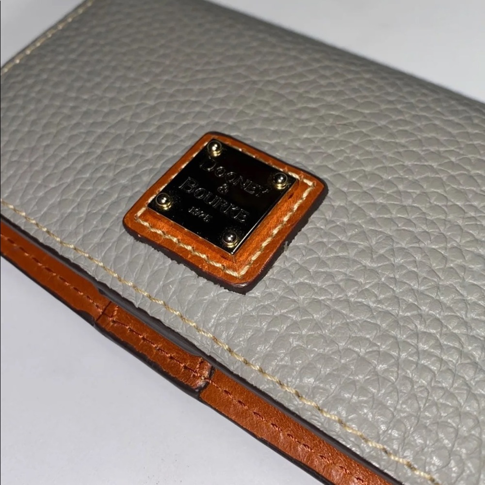 Dooney & Bourke Light Blue Pebbled Leather Wallet with Tan Trim - Picture 2 of 6